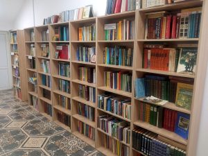 Книжное богатство библиотеки Просветительского центра